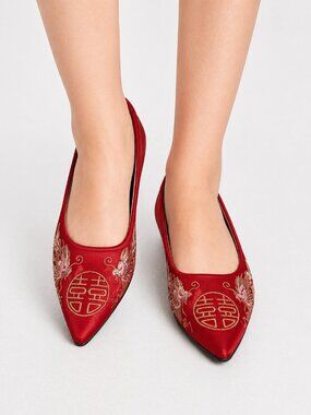 Red Pointed Toe Shoes